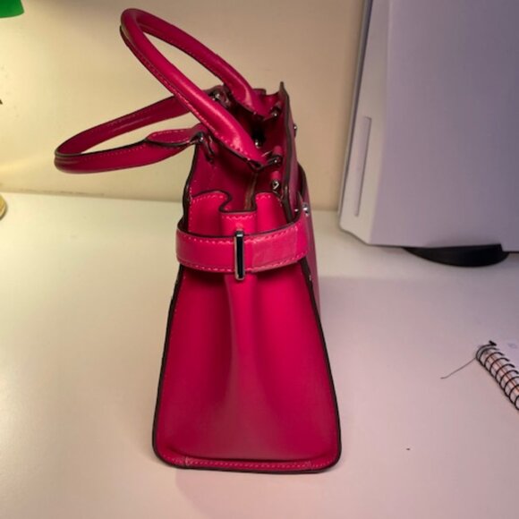 Kate Spade Medium Hot Pink  leathervSatchel Pocketbook Brand New - Picture 4 of 8